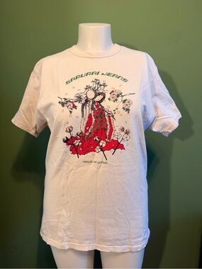 Vintage Samurai Jeans White Graphic Tee with Red Floral Geisha Print